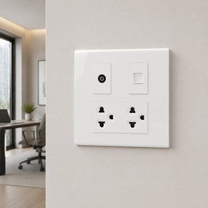 Plaque murale multifonction Kolani 120 Square Triple Module, TV + Téléphone + Prise universelle six trous, panneau PC blanc brillant - Product Image 6