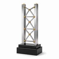 Trophée en métal Wicket avec design pyramidal en spirale bronze, gravé, récompense sportive personnalisée pour les cadeaux de salon professionnel