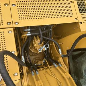 Chargeuse-pelleteuse sur chenilles d'occasion Cat320c 20 tonnes produite en 2022 Peinture d'origine Cat320c - Product Image 4