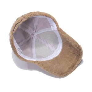 Gorras de Béisbol Deportivas de Invierno de Alta Calidad Ecológicas, de Lana y Felpa, con Logotipo Bordado Personalizado, Diseño de Calavera - Product Image 3