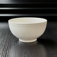 Services de table en céramique de luxe blancs à bordure perlée en relief, assiettes à dessert et à salade rétro françaises pour le thé de l'après-midi et la décoration intérieure