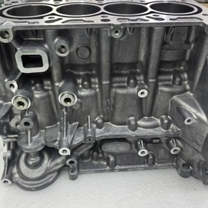 Bloc-cylindres Lfv L3g 15e4e Le2 Lyx pour remplacement et réparation de cylindres parallèles, neuf - Product Image 2