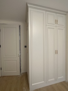 L'usine prend en charge les armoires de chambre ouvertes en bois blanc américain de luxe personnalisées <span class=keywords><strong>avec</strong></span> des tiroirs et des armoires de rangement - Product Image 6