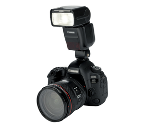 Adaptateur de sabot JJC avec port de synchronisation PC supplémentaire et port de connexion téléphonique pour flash externe et éclairage de studio - Product Image 1