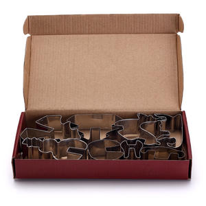 Ensemble <span class=keywords><strong>de</strong></span> 8 emporte-pièces 3D <span class=keywords><strong>en</strong></span> acier inoxydable pour <span class=keywords><strong>biscuits</strong></span> <span class=keywords><strong>en</strong></span> forme <span class=keywords><strong>de</strong></span> rennes et d'arbres <span class=keywords><strong>de</strong></span> Noël, pour grands <span class=keywords><strong>biscuits</strong></span> - Product Image 6