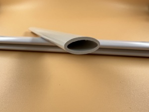 Perfiles de PVC Extruido para Ventanas, Ecológicos y Duraderos para la Construcción de Edificios, Diseño Moderno, Uso en Exteriores - Product Image 2