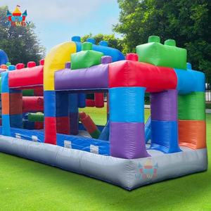 Parcours d'obstacles gonflable coloré 15x3m avec blocs géants en PVC de 0,55 mm, garantie 3 ans, logo personnalisé - Product Image 4