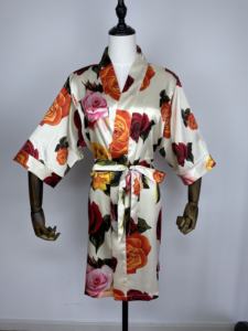 Envío Inmediato: Bata de Lujo de Seda Satinada Floral para Novia y Dama de Honor, Tallas Grandes, Estampada, para Mujer, Verano, Cuello en V, Manga Tres Cuartos, para Boda - Product Image 5