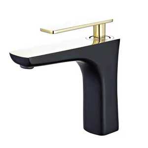 Robinet <span class=keywords><strong>de</strong></span> lavabo monotrou tout en cuivre <span class=keywords><strong>de</strong></span> luxe moderne Lavabo <span class=keywords><strong>de</strong></span> salle <span class=keywords><strong>de</strong></span> bain en or noir <span class=keywords><strong>avec</strong></span> noyau <span class=keywords><strong>de</strong></span> valve en céramique étendu chaud et froid - Product Image 5