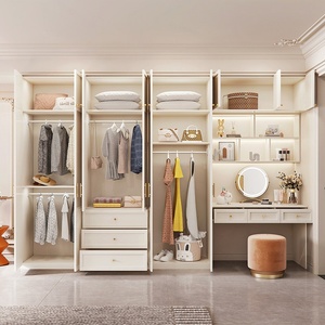 Armadio in Stile Francese di Lusso Leggero Color Crema + Mobile Integrato con Toeletta Personalizzato - Product Image 2