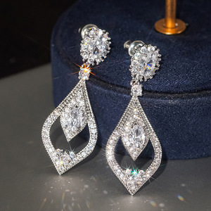 ต่างหูทรงหยดน้ำสำหรับผู้หญิง สไตล์พระราชวัง สำหรับใส่ทุกวัน - Product Image 6