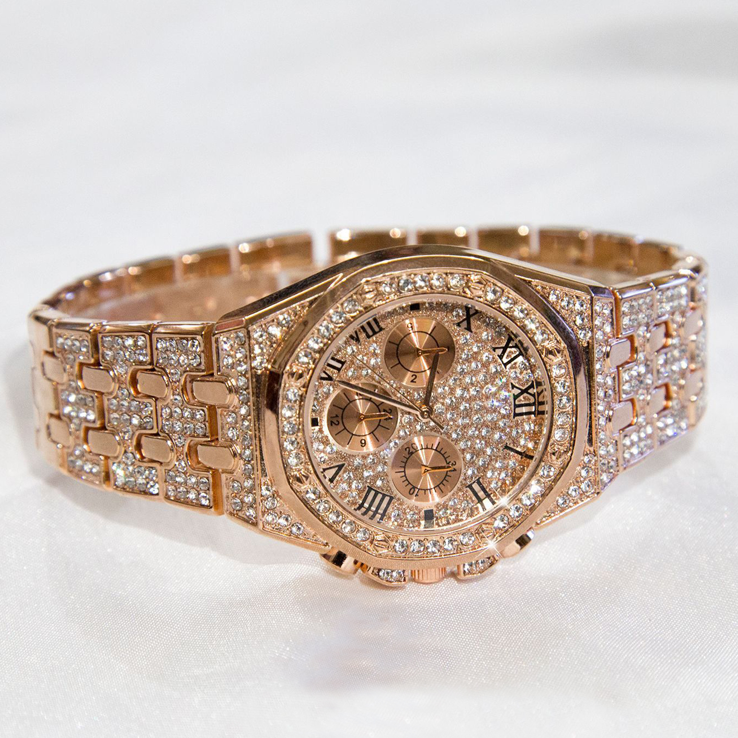 2021热卖女士手表钻石手表女士星空大气三眼防水石英表金银为情人