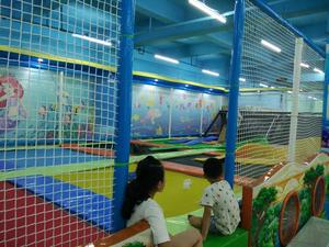 Parc <span class=keywords><strong>de</strong></span> <span class=keywords><strong>trampoline</strong></span> intérieur <span class=keywords><strong>de</strong></span> 7m * 8m * 2.8m <span class=keywords><strong>de</strong></span> vente directe d'usine avec des boules Pit Commercial aire <span class=keywords><strong>de</strong></span> <span class=keywords><strong>jeux</strong></span> extérieure Combo <span class=keywords><strong>jeux</strong></span> <span class=keywords><strong>de</strong></span> stationnement pour les enfants - Product Image 4