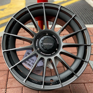 Jantes forgées de 17, 18, 19, 20, 21 et 22 pouces pour Audi <span class=keywords><strong>E</strong></span>-<span class=keywords><strong>tron</strong></span> <span class=keywords><strong>GT</strong></span>, Porsche 911, 991, 992, BMW M2, M3, M4, Mercedes-Benz C63, E63 AMG, Superturismo, Aero - Product Image 1