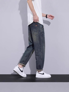 Jeans pour hommes <span class=keywords><strong>Kuti</strong></span> Hem en denim, coupe ample, avec détail de bordure 'Small House', vente en gros - Product Image 3