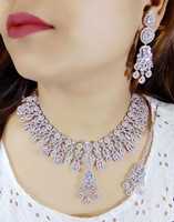 Parure de bijoux de mariée tendance pour femme en laiton plaqué argent, collier, boucles d'oreilles, mang tikka, pour fiançailles, mariage, fête, faite à la main, en gros