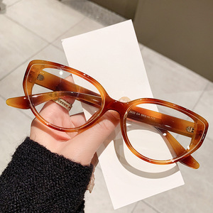 แว่นตา Cat Eye TR90 รุ่น 3033 ป้องกันแสงสีฟ้า เลนส์ Plano สำหรับทุกเพศ กรอบขนาดกลาง เลนส์เรซิ่น  ขาแว่นมาตรฐาน - Product Image 1