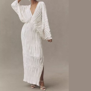 เดรสลำลองแฟชั่นสำหรับผู้หญิง คอวี แขนยาว เปิดหลัง ผ้าทอเนื้อแน่น เป็นมิตรกับสิ่งแวดล้อม แต่งระบาย สำหรับใส่ทุกวัน - Product Image 1