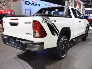 Toyota Hilux 2022 Arctic Trucks AT33 d'<span class=keywords><strong>occasion</strong></span>, conduite à gauche, sièges en cuir, caméra de recul, excellent état, véhicule tout-terrain prêt à l'emploi - Product Image 4