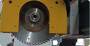 Maßgefertigter CNC-Fräser für Massivholzmöbel/Schränke Servomotor & Getriebe Vakuumtisch Seitenbohrung - Product Image 4