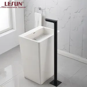LESUN2020新しいデザインマットブラックスタンディングバス蛇口バスルームフロアマウント洗面器蛇口