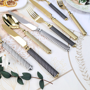 Juego de cuchillo, tenedor y cuchara de acero inoxidable con mango de cuerda, vajilla occidental para uso en la cena - Product Image 4
