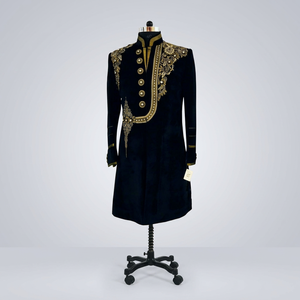 Sherwani Indo-Occidental Moderno y Elegante para Hombre 2024 con Bordado Zardozi Elaborado para Trajes y Blazers de Hombre>Trajes de Hombre - Product Image 2