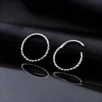 Nouvelles bagues segmentées articulées style punk en titane ASTM F136, bijoux de corps plaqués or 18 carats, anneau de nez, bijoux de piercing tendance