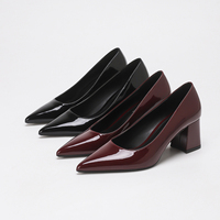 Escarpins tendance 2026 en cuir verni à bout pointu pour femme, talon bloc épais, noir brillant, bordeaux, chaussures de bureau classiques à coupe basse