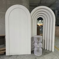 Panneau mural arqué en PVC multicouche pour toile de fond de mariage, décoration murale professionnelle pour salle de banquet, toile de fond arquée en PVC couleur personnalisée, décoration d'élite