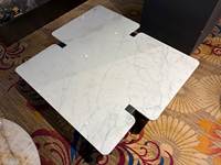 Ensemble de table basse carrée en pierre blanche de luxe Snowflake, pierre de luxe en marbre, style moderne minimaliste pour salon