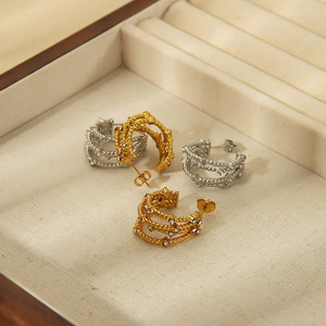 Pendientes de Diamantes en Forma de C, Chapados en Oro de 18K, Acero Inoxidable, Diseño Trenzado, para Uso Diario de Mujeres - Product Image 3