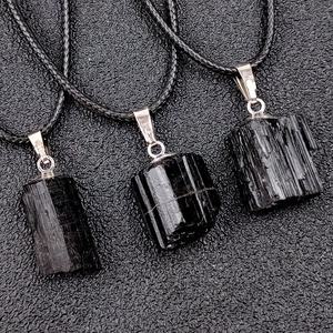 Collana con Ciondolo in Tormalina Nera Grezza Naturale, Pietra Curativa Irregolare per Gioielli Energetici alla Moda - Vendita all'Ingrosso - Product Image 2