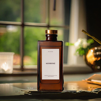 Diffuseur de parfum d'ambiance de luxe en bouteille carrée marron 150 ml avec fleurs séchées, huile aromatique longue durée, écologique, en coffret