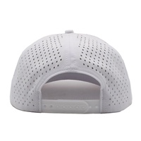 Casquette de baseball snapback unisexe personnalisée de haute qualité en tissu Oxford 100 % polyester à 7 panneaux, avec patch sportif découpé au laser et trous respirants perforés