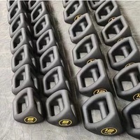 Sortie d'usine : haltères triangulaires 3 en 1, haltères hexagonales et kettlebells pour l'entraînement en musculation et les exercices de pompes