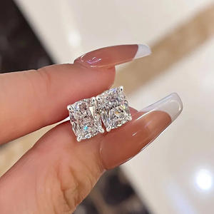 Orecchini Tiffany & Co. con Diamanti Taglio Asscher in Oro Bianco, Colore D, Naturali Certificati GIA, Gioielli Classici da Sposa per Donna - Product Image 3