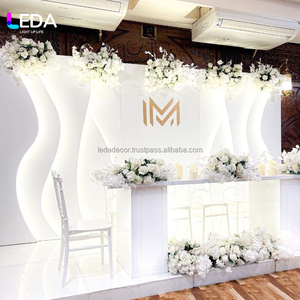 ฉากหลังอะคริลิคสีขาวแบบโค้ง LEDA ดีไซน์ใหม่ ไฟ LED ตกแต่งเวทีงานแต่งงานและงานอีเว้นท์ - Product Image 2