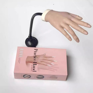 Modèle de main en silicone pour la pratique de la <span class=keywords><strong>manucure</strong></span> avec articulation flexible, main prothétique en silicone avec plaque à ongles - Product Image 3