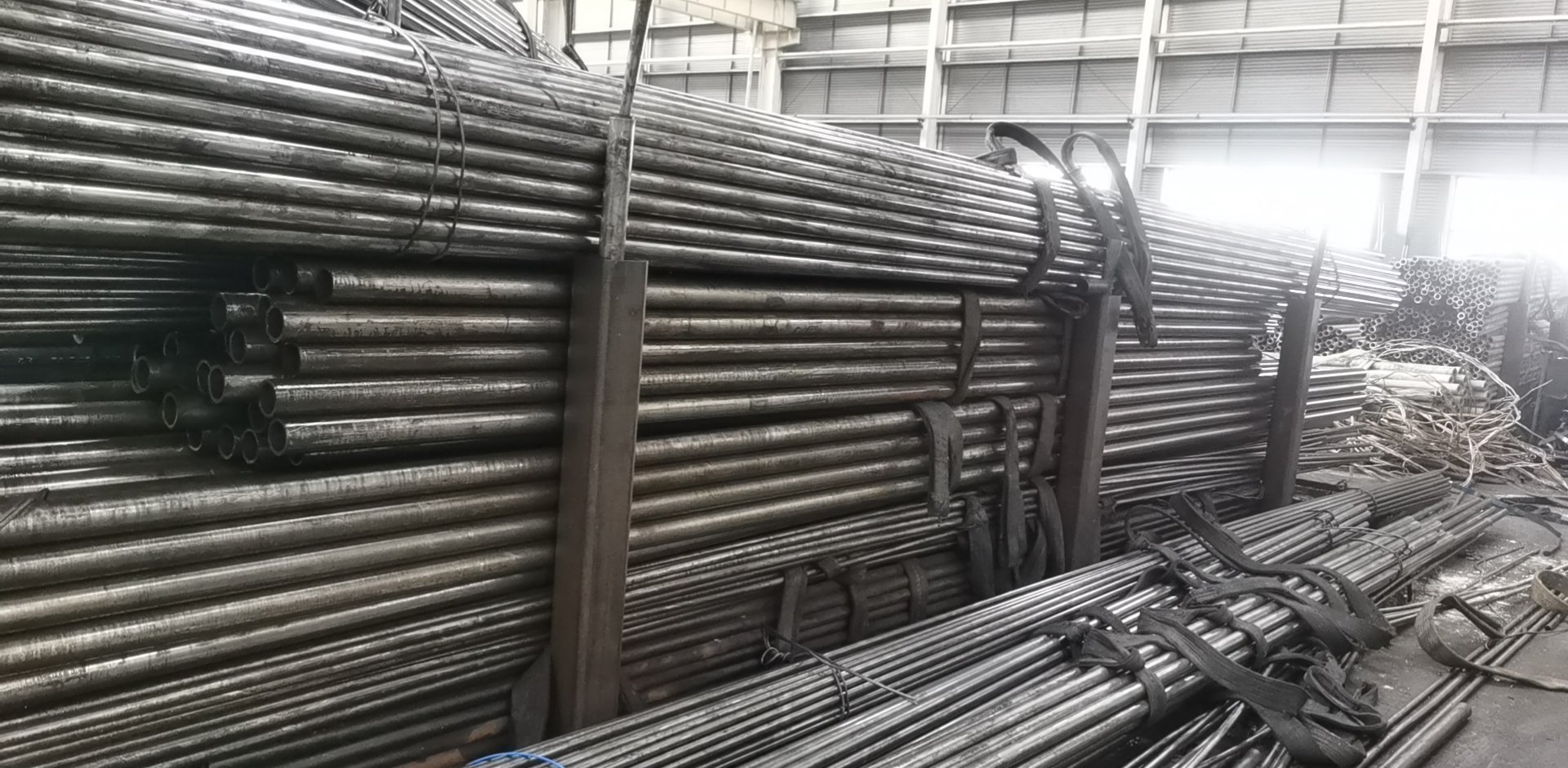 Steel Pipe Supplier Manufacturing Alloy Steel Pipe15Cr3 20Cr4 28Cr4 4140 alloy steel pipe a 333