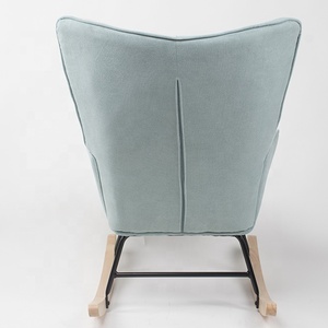 <span class=keywords><strong>Fauteuil</strong></span> à <span class=keywords><strong>bascule</strong></span> moderne en velours <span class=keywords><strong>patchwork</strong></span> bleu et blanc avec dossier haut et pieds en bois pour hôtel, chambre, crèche, salon BSCI - Product Image 5