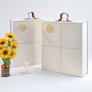 Custom Luxury Magnetic Closure UV Coating Sponge Liner Rigid Cardboard Gift Packaging <b>Box</b> with Handle - Product Image 3