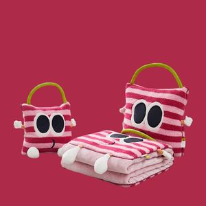 40*40cm Plaid plié Cartoon <span class=keywords><strong>Patchwork</strong></span> Broderie détachable Fleece Flannel Throw Pillow Home Leisure Blanket <span class=keywords><strong>avec</strong></span> poignée - Product Image 2