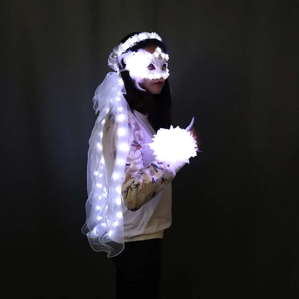 إكليلات إضاءة متوهجة بإضاءة LED حجر حجاب للاحتفال بالموسيقى والحفلات معدات البذر الإلكترونية العالمية منصة الأداء حجر حجاب بزخارف الشعر للأميرات