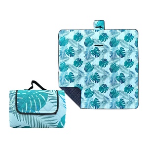 Tapis de pique-nique extérieur en tissu personnalisé, imperméable, anti-humidité, facile à nettoyer, tapis de <span class=keywords><strong>camping</strong></span>, tapis de pique-nique ultrasonique pour <span class=keywords><strong>les</strong></span> sorties printanières - Product Image 1