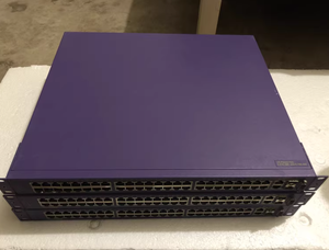 Commutateur réseau Gigabit géré par Web Extreme Networks Summit X150-48t à 48 ports, sans ventilateur, accès d'entreprise - Product Image 3