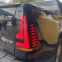 Feux arrière dynamiques à LED complets, feux arrière fumés avec clignotants séquentiels pour Toyota Hilux Revo / Rocco / GR Sport 2015-2024