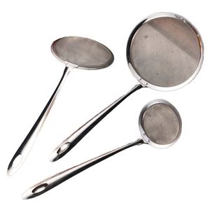 Cuillère-filtre en acier inoxydable avec poignée, en maille métallique, pour la cuisine, la graisse des récipients et la séparation de la mousse et des résidus des marmites chaudes - Product Image 3