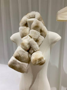 Gola de Pele de Coelho Rex Cor Chinchila, Acessório para Casaco Feminino, Gola de Pele de Coelho Rex, Capuz e Punhos de Pele Macios e Quentes - Product Image 5