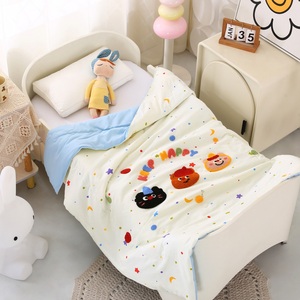 Trapuntino Estivo Sottile in Cotone Lavato Super Morbido con Ricamo a Motivi Carini Personalizzato per Bambini - Product Image 2